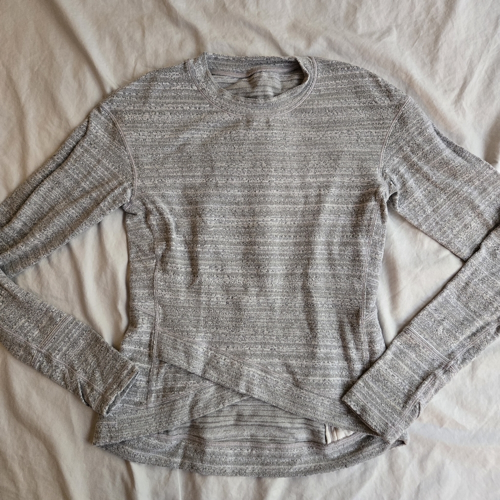 Lululemon Close to Crossing Long Sleeve sz 6 Vivid Stripe